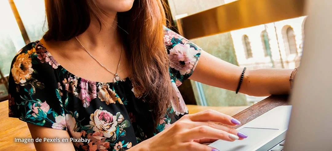 ¿La participación mayoritaria de las mujeres en el empleo público se refleja en su participación política?