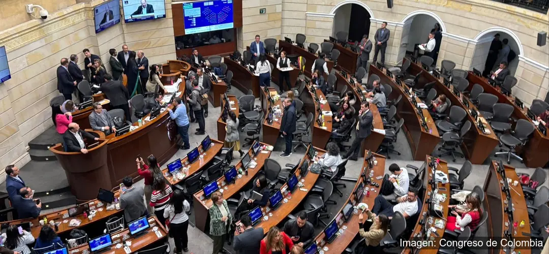 Plenaria del Congreso colombiano durante una sesión legislativa