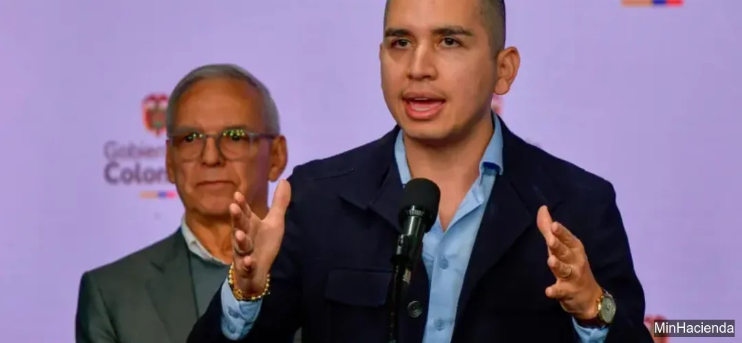 Balance público del Pacto por el Crédito Diego MALAGON Voceros del Gobierno anuncian balance del Pacto por el Crédito ante prensa