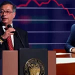 Intervención oficial con gráfico de caída económica que contextualiza el aumento del déficit y la deuda pública en 2025.