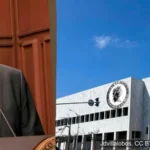 Leonardo Villar junto a sede del Banco en política monetaria colombiana