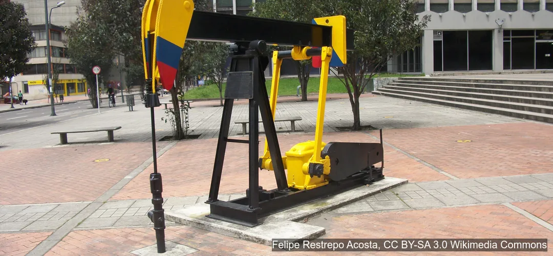 Bomba extractora de petróleo en Colombia y debate sobre soberanía energética